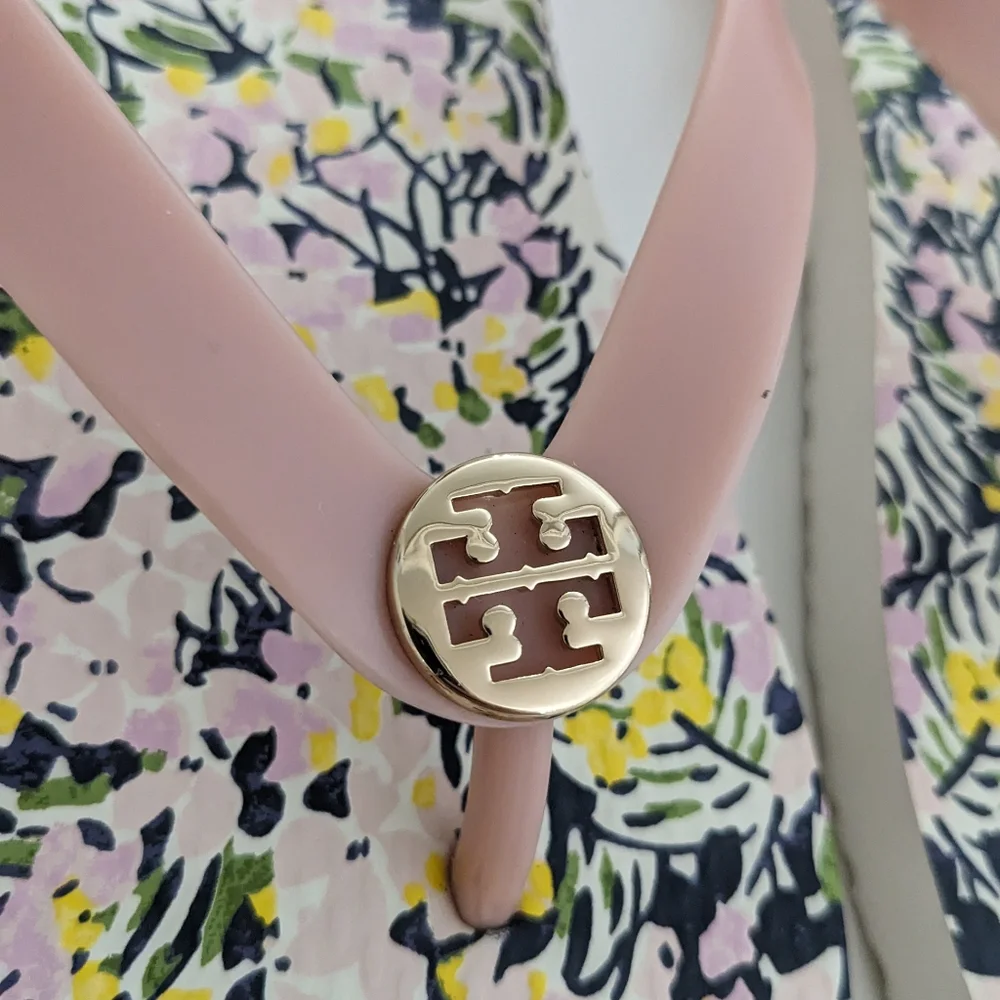 EUC! Tory Burch Flip Flop Sandal In Pink Quartz Flower Field Size 8 - Picture 3 of 15
